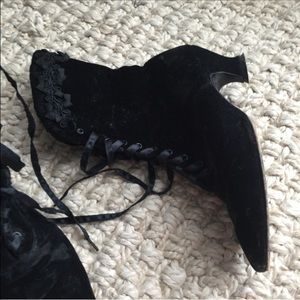 Vintage Natori Velvet Lace Up Victorian Boots