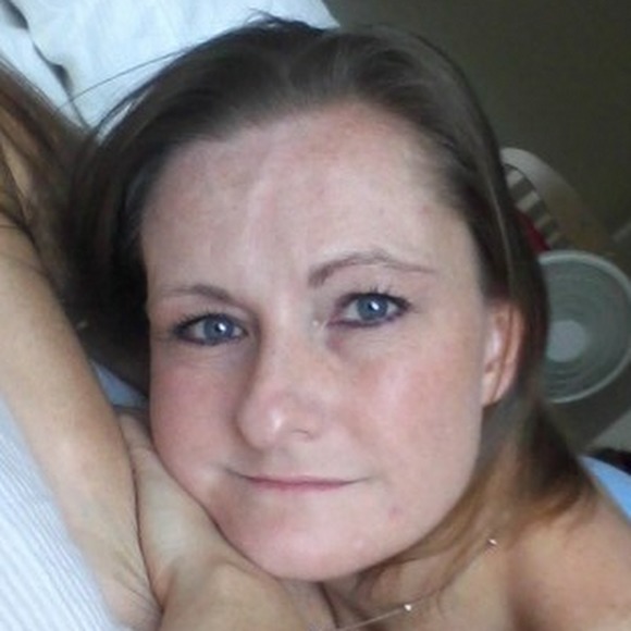 Meet your Posher, Carrie - Picture 1 of 1