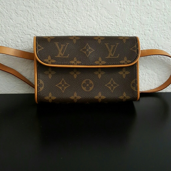 Louis Vuitton authentic pouch