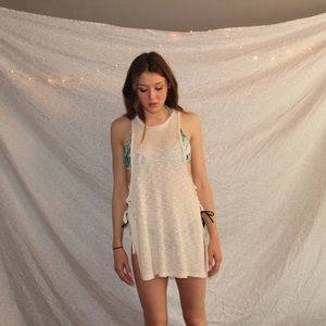 LA Hearts crochet beach cover