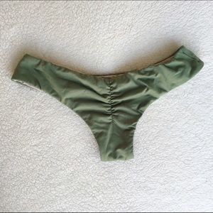 Midori Brayden bottom