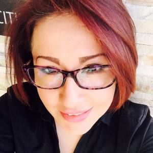 Meet your Posher, Angie