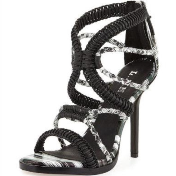 L.A.M.B. Shoes - NEW L.A.M.B VINE LEATHER STRAPPY SANDALS SZ9