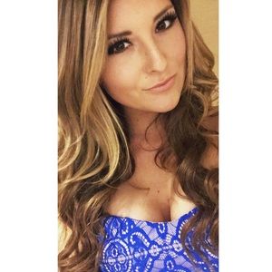 Meet your Posher, Tesara