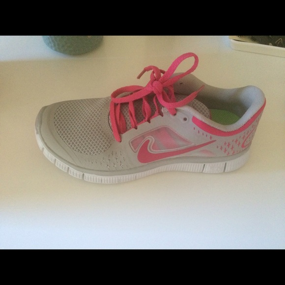 Women's Nike Free 3 shoes