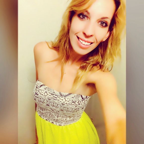 Meet your Posher, Corrine