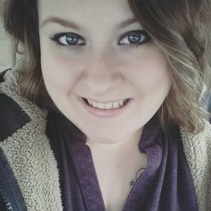 Meet your Posher, Traci