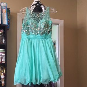 Prom/homecoming dress