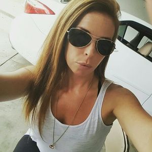 Meet your Posher, Melissa