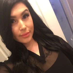 Meet your Posher, Crystal