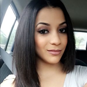 Meet your Posher, Jazmine