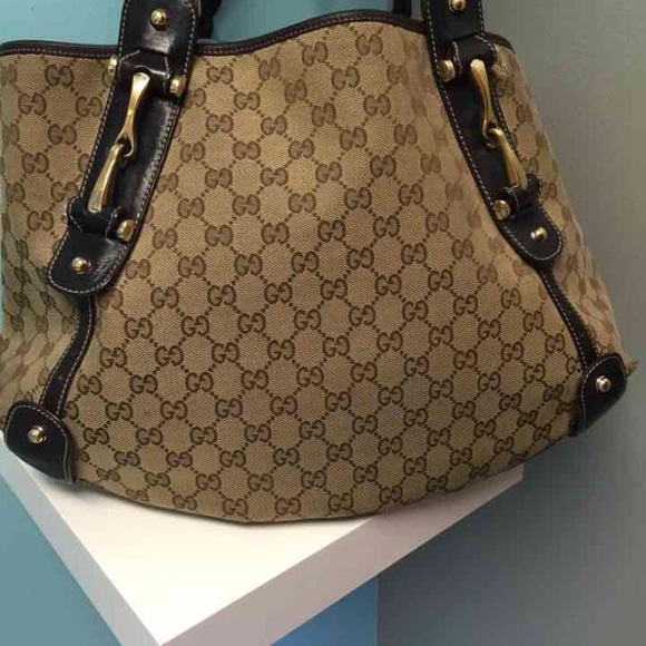 Authentic Gucci Pelham Bag