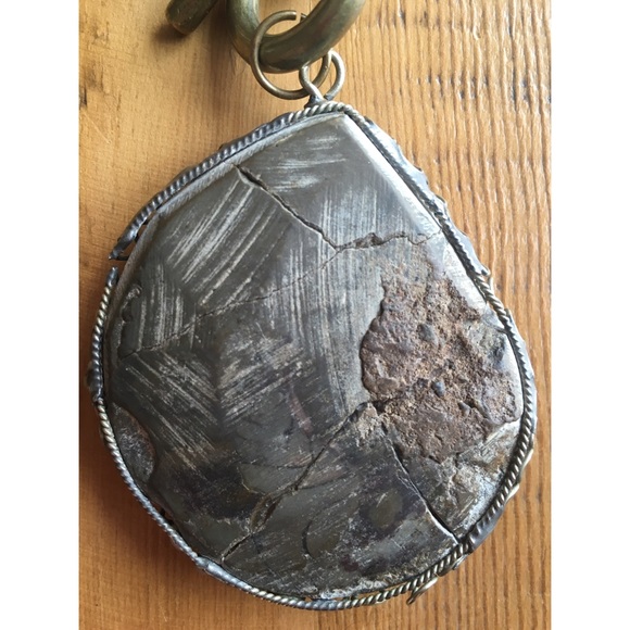 -FOSSIL NECKLACE- - Picture 3 of 4