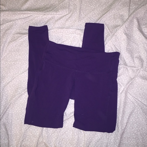 Athleta Pants - Plumb Athleta Leggings!!!