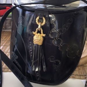 Beautiful Sandra ROBERTS cross body