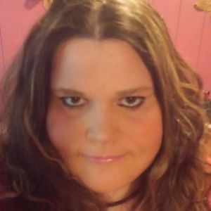 Meet your Posher, Angie