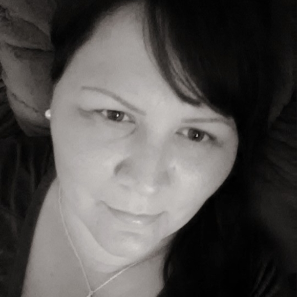 Meet your Posher, Sheila