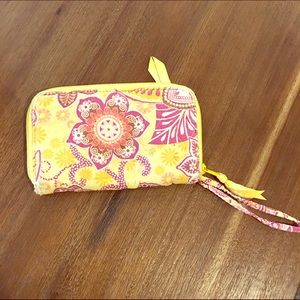 ❗️LOWEST❗️Vera Bradley wristlet wallet