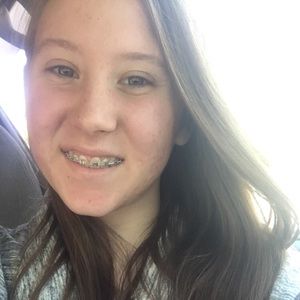 Meet your Posher, Makayla