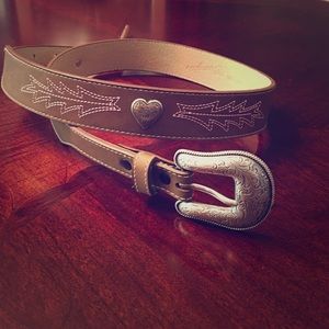 Leather Wrangler belt with hearts