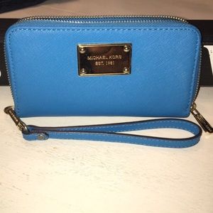 Michael Kors wristlet