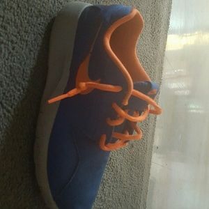 Meet your Posher, Javina