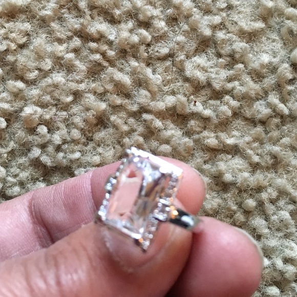 🌷JEWELRY COMBO🌷 - Picture 3 of 4