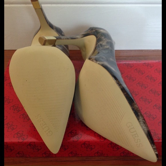 🆕🌺 GUESS PUMPS 🎉 - Picture 4 of 4