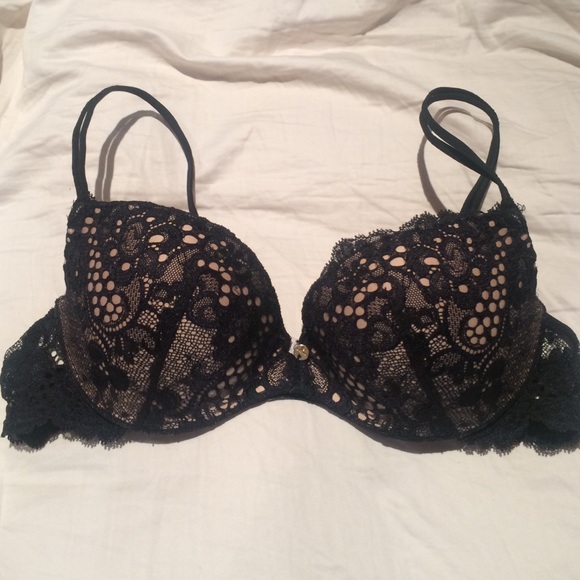 Victoria's Secret Very Sexy padded Demi bra 34B