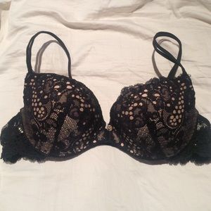 Victoria's Secret Very Sexy padded Demi bra 34B