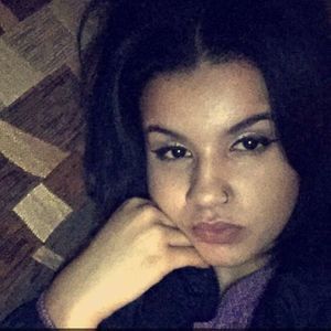 Meet your Posher, Justina