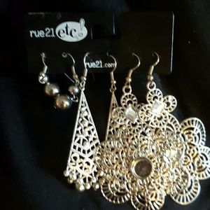 Earring set