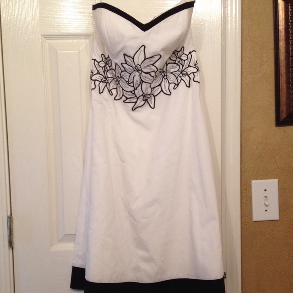 Strapless white & black dress