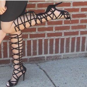 Black Gladiator Knee High Shoe!!! #Styleforsummer