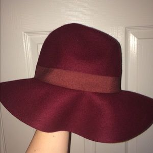 Kendall & Kylie Burgundy Sun Hat