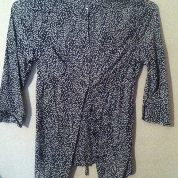 Pretty Wet Seal 3/4 length sleeve top