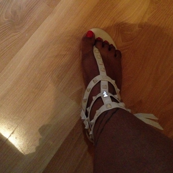 Like Valentino was a gift one day sale