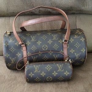 😭 SOLD! LV Papillion Set