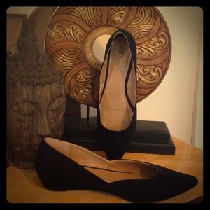 Classy black flats