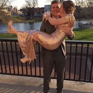 Meet your Posher, Danielle