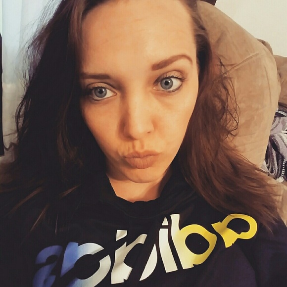Meet your Posher, Kristen - Picture 1 of 1