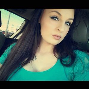 Meet your Posher, Faith