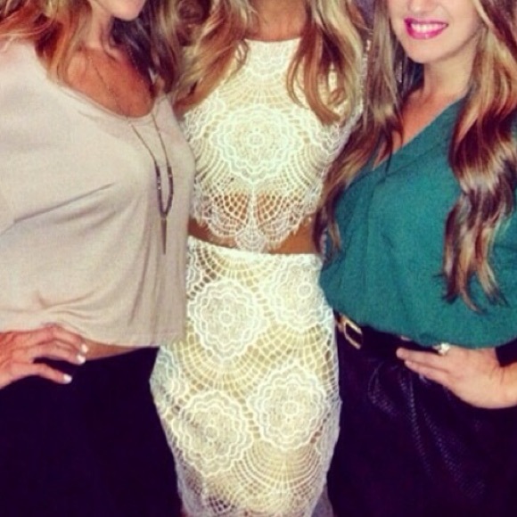 ❌SOLD❌For Love + Lemons 'Grace' Outfit - Picture 3 of 3