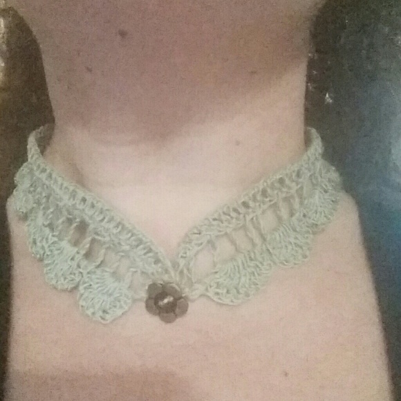 Crochet Lace Collar Necklace - Picture 2 of 4