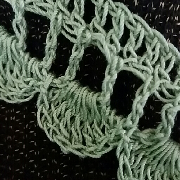 Crochet Lace Collar Necklace - Picture 3 of 4