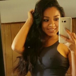 Meet your Posher, Vanessa