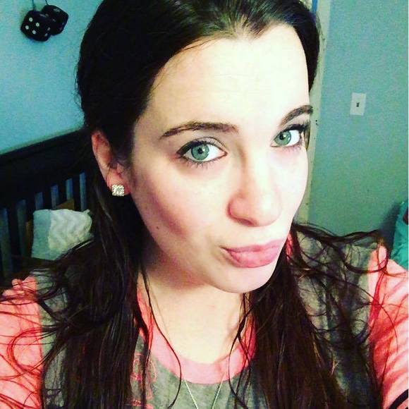 Meet your Posher, Paige - Picture 1 of 1