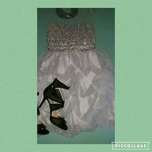 NWOT Juniors Speechless Sequins Formal Dress ??