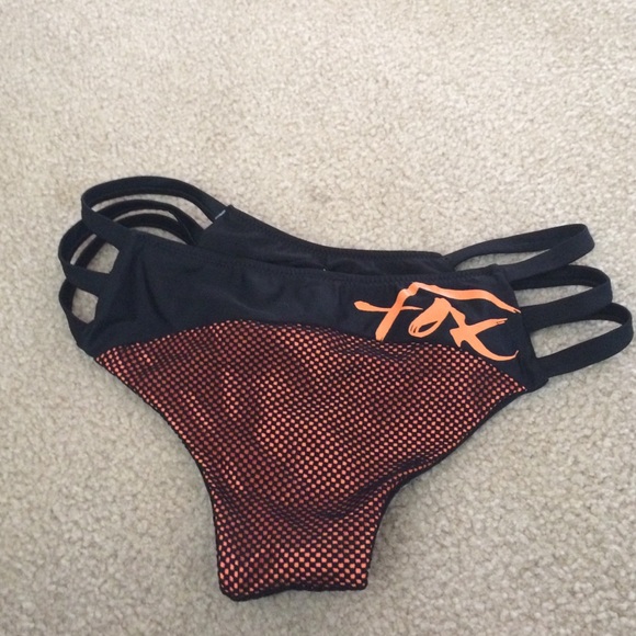 Swimsuit bottoms