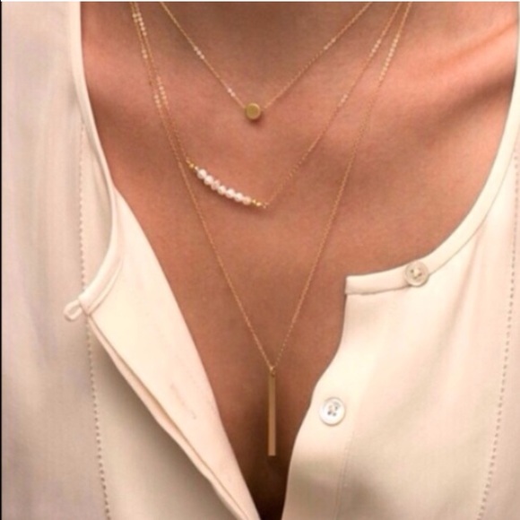 Jewelry - 🎈SALE!Delicate Pearl and bar three layer necklace